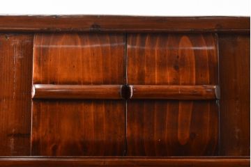 中古　高級品　極上　美品　凝ったつくりが美しい、本格的なアンティーク調李朝棚(アジアンキャビネット、朝鮮棚、李朝箪笥、収納棚)(R-055751)