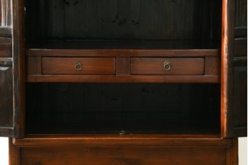 中古　高級品　極上　美品　凝ったつくりが美しい、本格的なアンティーク調李朝棚　(R-055751)
