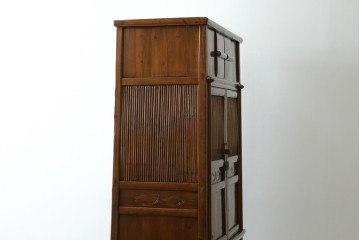 中古　高級品　極上　美品　凝ったつくりが美しい、本格的なアンティーク調李朝棚　(R-055751)