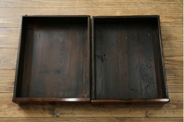 中古　高級品　極上　美品　凝ったつくりが美しい、本格的なアンティーク調李朝棚　(R-055751)