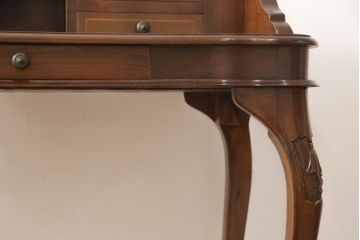 ビンテージ家具　マホガニー材　スラっと伸びる猫脚が優雅な雰囲気のデスク(ワークデスク、コンソールテーブル、ライティングデスク、机、在宅ワーク、在宅用ヴィンテージ)(R-055758)