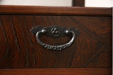 和製ビンテージ　民芸家具　ケヤキ材　大人の和の空間づくりに取り入れたい上質な飾り棚(茶棚、戸棚、ヴィンテージ)(R-055772)