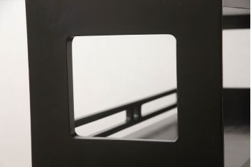中古　モリシゲ(MORISHIGE/森繁)　漆絵　繊細な絵柄が上品な雰囲気を醸し出す和棚(飾り棚、戸棚、茶棚)(R-055773)