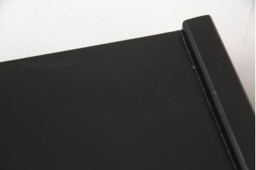 中古　モリシゲ(MORISHIGE/森繁)　漆絵　繊細な絵柄が上品な雰囲気を醸し出す和棚(飾り棚、戸棚、茶棚)(R-055773)