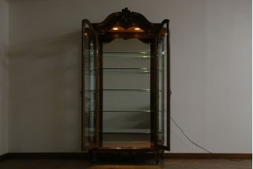 中古　超美品　DREXEL HERITAGE(ドレクセルヘリテイジ)取り扱い　アメリカ高級家具　KARGES(カーゲス)　キャビネット(定価約500万円)(キュリオケース、ガラスケース、飾り棚、収納棚)(R-055776)