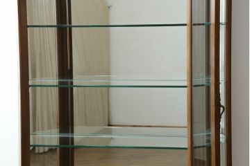 中古　超美品　DREXEL HERITAGE(ドレクセルヘリテイジ)取り扱い　アメリカ高級家具　KARGES(カーゲス)　キャビネット(定価約500万円)(キュリオケース、ガラスケース、飾り棚、収納棚)(R-055776)