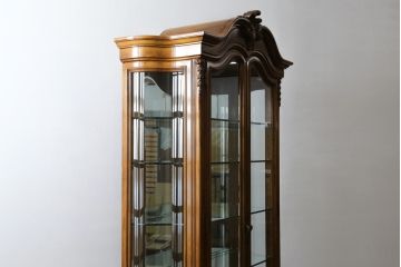 中古　超美品　DREXEL HERITAGE(ドレクセルヘリテイジ)取り扱い　アメリカ高級家具　KARGES(カーゲス)　キャビネット(定価約500万円)(キュリオケース、ガラスケース、飾り棚、収納棚)(R-055776)