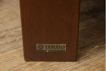 希少!　ビンテージ家具　YAMAHA(ヤマハ、山葉)　ナラ材と本革(レザー)の使い込まれた味わいを感じる1人掛けソファ(一人掛けソファ、アームチェア、ヴィンテージ)(R-055780)