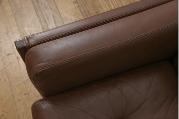 希少!　ビンテージ家具　YAMAHA(ヤマハ、山葉)　ナラ材と本革(レザー)の使い込まれた味わいを感じる1人掛けソファ(一人掛けソファ、アームチェア、ヴィンテージ)(R-055780)
