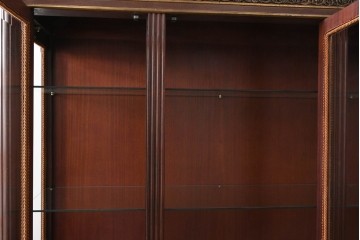 スペインヴィンテージ　最高級!　美術品のような真鍮飾りが美しいガラスキャビネット　(R-055782)