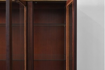 スペインヴィンテージ　最高級!　美術品のような真鍮飾りが美しいガラスキャビネット　(R-055782)
