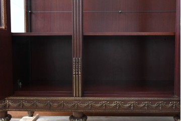 スペインヴィンテージ　最高級!　美術品のような真鍮飾りが美しいガラスキャビネット　(R-055782)