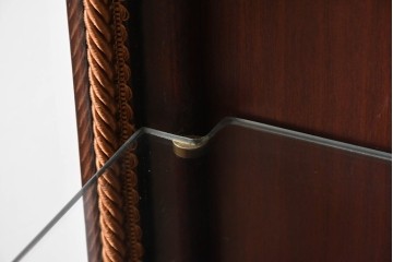 スペインヴィンテージ　最高級!　美術品のような真鍮飾りが美しいガラスキャビネット　(R-055782)