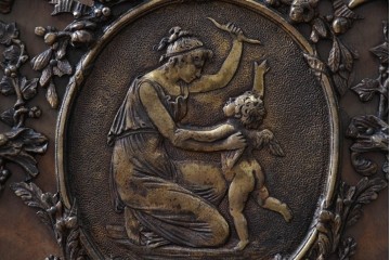 スペインヴィンテージ　最高級!　美術品のような真鍮飾りが美しいガラスキャビネット　(R-055782)