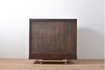 中古　松本民芸家具　天板リメイク　深い色合いがシックな雰囲気を醸し出すチェスト(サイドボード、引き出し、洋服タンス)(R-055785)