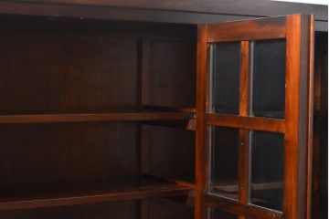 中古　美品　松本民芸家具　脚(台輪)リメイク　落ち着きのある大人空間を演出してくれるキャビネット(収納棚、戸棚、サイドボード)(R-055786)