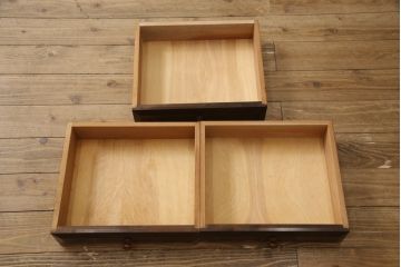 中古　松本民芸家具　天板リメイク　シックな色合いが落ち着いた雰囲気を醸し出すサイドボード(カウンターテーブル、戸棚、収納棚、キャビネット)(R-055787)