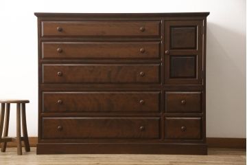 中古　美品　松本民芸家具　シックな佇まいが上質な空間づくりにぴったりなA型和タンス(引き出し、チェスト、整理箪笥)(定価約60万円)(R-055805)