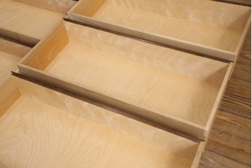 中古　美品　松本民芸家具　シックな佇まいが上質な空間づくりにぴったりなA型和タンス(引き出し、チェスト、整理箪笥)(定価約60万円)(R-055805)