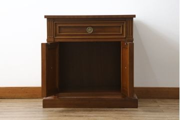 中古　美品　DREXEL HERITAGE(ドレクセルヘリテイジ)　FRANCESCA(フランチェスカ)シリーズ　ナイトテーブル(定価約38万円)(サイドテーブル、サイドキャビネット、収納棚)(R-055808)
