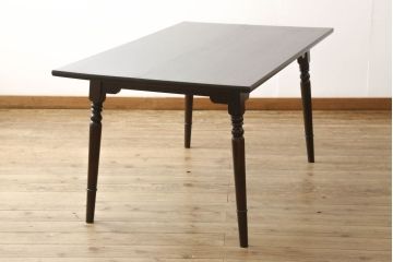中古　松本民芸家具　クラシカルな雰囲気のA型食卓(ダイニングテーブル、ワークデスク、作業台、4人掛け、4P)(定価約19万2千円)(R-055809)