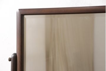 中古　北海道民芸家具　収納力抜群で使い勝手の良いドレッサー(化粧台、ドレッシングチェスト)(R-055810)