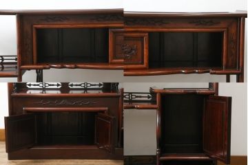 中古　美品　花梨(カリン)　アジアンテイストなお部屋づくりにもオススメの飾り棚(茶棚、戸棚、収納棚)(R-055815)