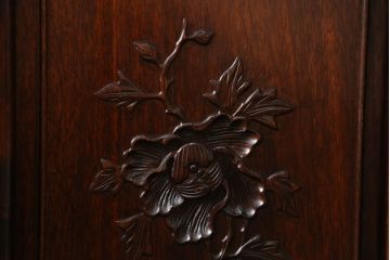 中古　美品　花梨(カリン)　アジアンテイストなお部屋づくりにもオススメの飾り棚(茶棚、戸棚、収納棚)(R-055815)