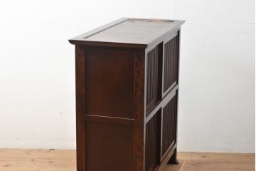 中古　松本民芸家具　A型舞良茶タンス　和モダンの空間づくりにも活躍する収納棚(下駄箱、靴箱、本箱、戸棚、食器棚)(R-055817)