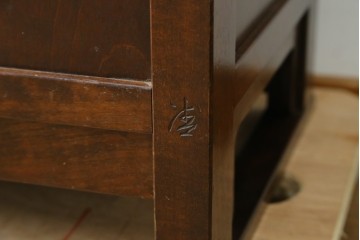 中古　松本民芸家具　A型舞良茶タンス　和モダンの空間づくりにも活躍する収納棚　(R-055817)