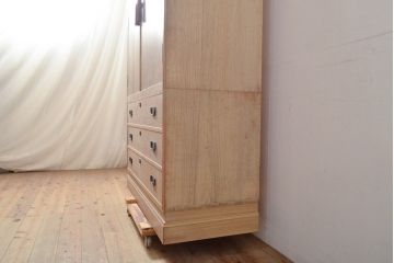 中古　最高級　伝統工芸士　田澤謙介作　凛とした佇まいが気品を感じさせる加茂桐箪笥(大丸、四方丸、桐たんす、着物箪笥、衣装タンス、和タンス)(定価約220万円)(R-055822)