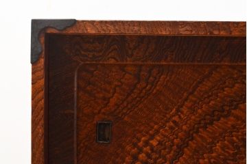 和製アンティーク　前面ケヤキ材(欅)　極上!波杢(玉杢)　波打つような杢目が目を引く時代箪笥ローボード(テレビ台、収納棚、戸棚、引き出し)(R-055824)