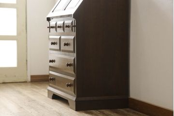 中古　松本民芸家具　T型　シックで上品な佇まいが魅力のライティングビューロー(定価約37万円)(簿記机、在宅ワーク、在宅用ワークデスク)(R-055828)