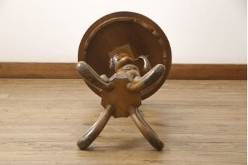 イギリスビンテージ　彫刻　天板から脚に至るまで凝ったつくりが魅力的な高級サイドテーブル(飾り台、花台、ヴィンテージ)(R-055832)