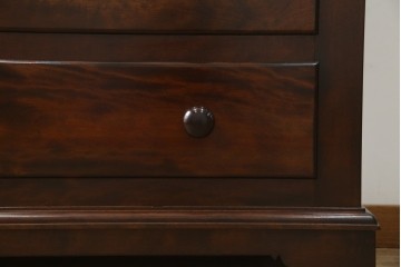 中古　美品　松本民芸家具　シックなインテリアと相性の良いE型チェスト　定価約50万円相当　(R-055834)