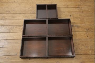 中古　美品　伝統工芸　日光彫り　職人技が光る花の彫刻が美しい小引き出し(チェスト、整理箪笥、収納タンス)(R-055839)