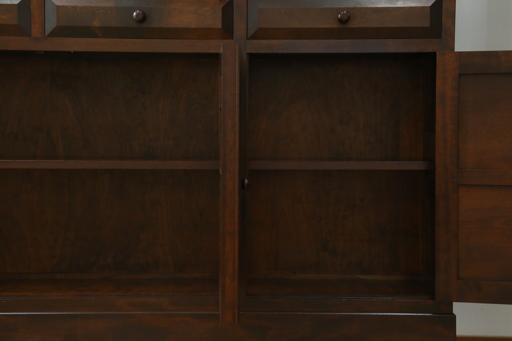 【SY様ご決済用】中古　松本民芸家具　和モダンな佇まいが美しいG-III型面取り食器棚　定価約83万円　(R-055850)