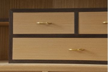 中古　美品　伝統工芸品　高級感ある佇まいの名古屋総桐箪笥(定価約100万円)(並厚、四方丸)(桐たんす、衣装箪笥、和タンス)(R-055857)