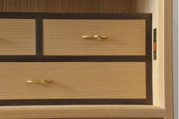 中古　美品　伝統工芸品　高級感ある佇まいの名古屋総桐箪笥(定価約100万円)(並厚、四方丸)(桐たんす、衣装箪笥、和タンス)(R-055857)