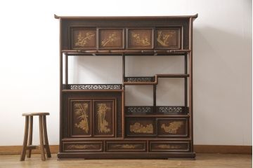 中古　美品　最高級　総シタン材(紫檀)　高蒔絵入り　大振りなサイズで存在感抜群の飾り棚(茶棚、茶箪笥、戸棚、収納棚)(R-055888)