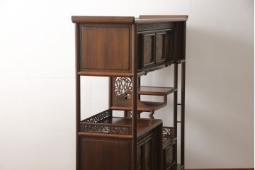 中古　美品　最高級　総シタン材(紫檀)　高蒔絵入り　大振りなサイズで存在感抜群の飾り棚(茶棚、茶箪笥、戸棚、収納棚)(R-055888)
