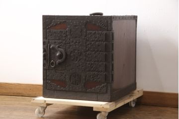 極上品・極美品!　完全オリジナル　総欅材製・厚手金具の素晴らしい作り!アンティーク佐渡船箪笥(掛硯型、懸硯型、時代箪笥、工芸箪笥、骨董)(R-055889)