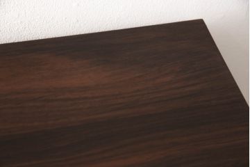 和製ビンテージ　ローズウッド　シックな色合いと洗練されたデザインが魅力的なサイドキャビネット(飾り棚、収納棚、戸棚、ヴィンテージ)(R-055902)
