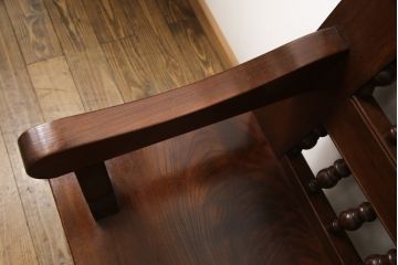 中古　松本民芸家具　ケヤキ材一枚板を使用した特注品!挽物装飾が目を惹くスピンドルバックベンチ(長椅子)(R-055915)