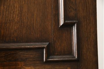 イギリスアンティーク　オーク材　収納力抜群の高級感溢れるワードローブ(洋服タンス、収納棚)(R-055916)