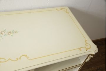 中古　イタリア　SILIK(シリック)　ロココ調　小花柄が可愛らしい雰囲気を醸し出すテレビボード(サイドボード、サイドキャビネット、リビングボード、テレビ台)(R-055920)