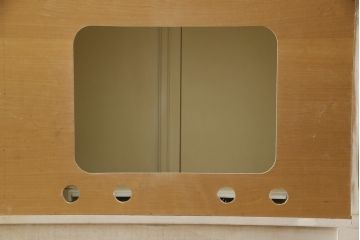 中古　イタリア　SILIK(シリック)　ロココ調　小花柄が可愛らしい雰囲気を醸し出すテレビボード(サイドボード、サイドキャビネット、リビングボード、テレビ台)(R-055920)