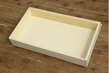 中古　イタリア高級輸入家具　ゴールドの装飾がエレガントな雰囲気を高めるキャビネット(ガラスケース、キュリオケース、飾り棚、陳列棚、戸棚、店舗什器)(R-055921)