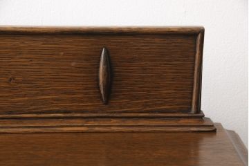 イギリスアンティーク　オーク材　クラシカルな雰囲気を醸し出す両袖机(ニーホールデスク、作業台、在宅ワーク用デスク)(R-055922)