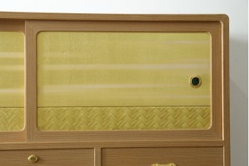 中古　美品　伝統工芸品　名古屋総桐箪笥(並厚・四方丸)　衣装盆に至るまで凝ったつくりの高級品着物箪笥　(R-055924)